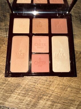 Charlotte Tilbury Instant Look In a Palette Stoned Rose Beauty